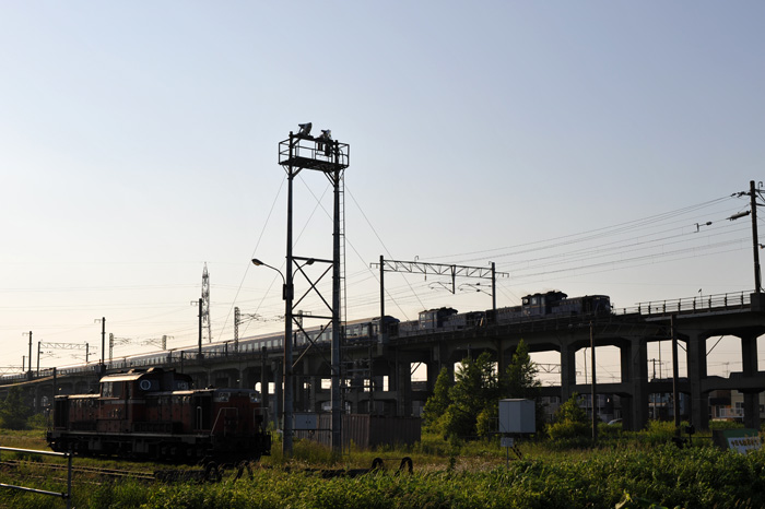 rail.