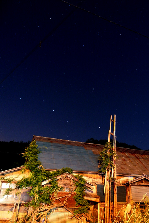 炭坑住宅の夜